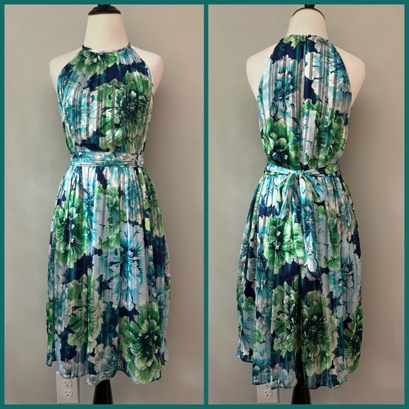 Floral Dress - Picture 2 of 5